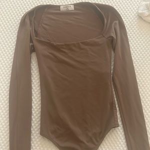 Babaton mocha scoop neck bodysuit